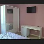 לינה וארוחת בוקר Alice אלגהרו